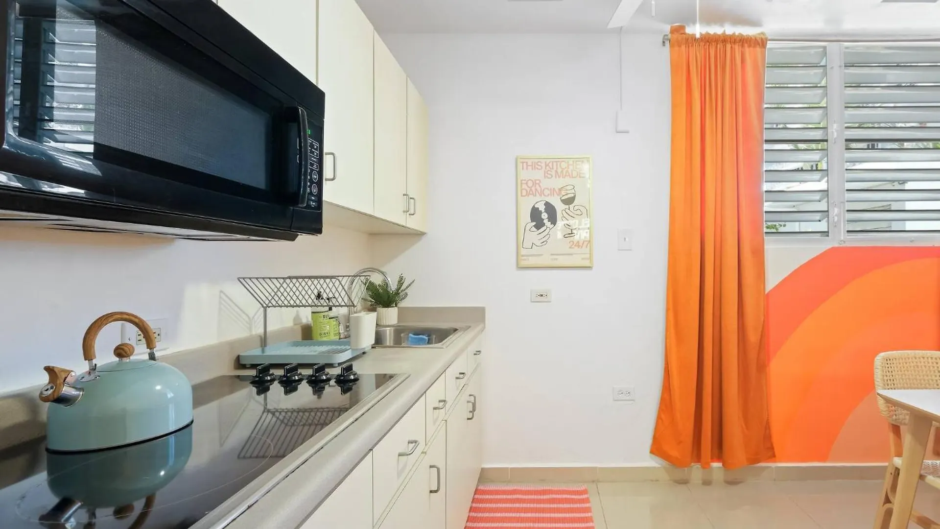 San Juan Apartment Steps Away From The Beach 0*, San Juan Puerto Rico